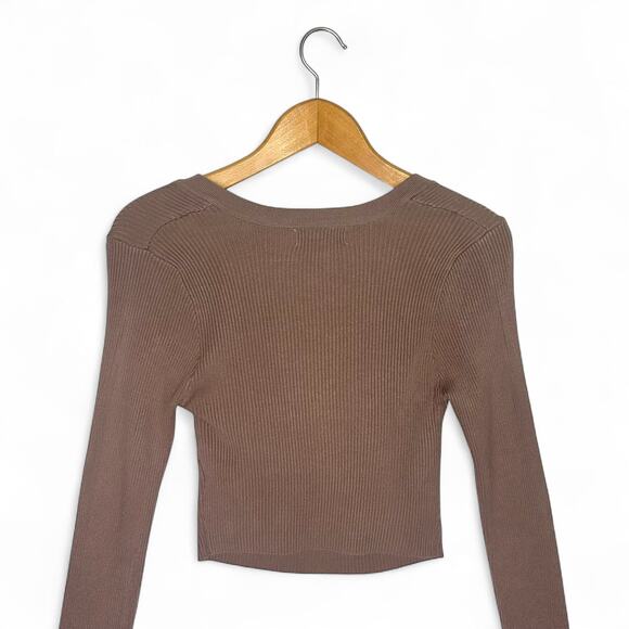Mable Women's Sweetheart Cropped Sweater Size M Taupe Brown Long Sleeve Ribbed - Picture 4 of 8